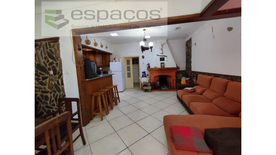 Moradia T4 para Venda em Fratel Foto 2