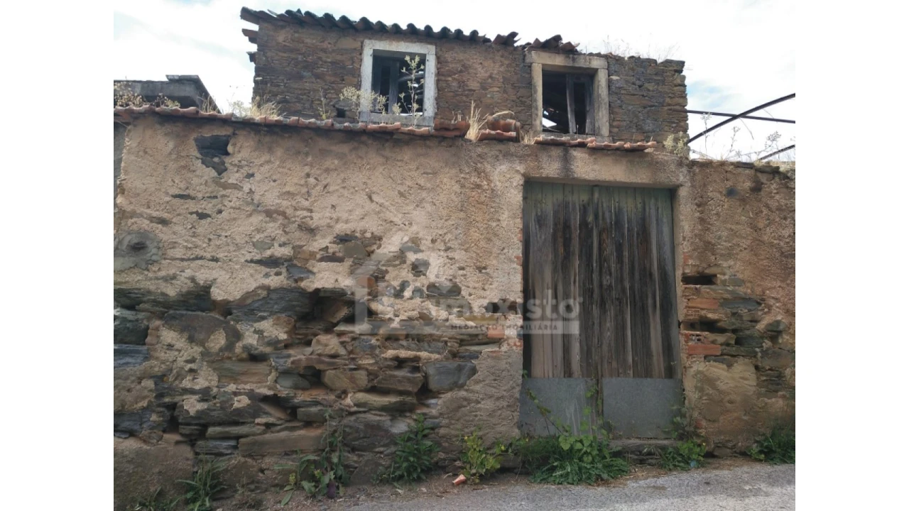 Quinta T1 para Venda em Graça Foto 1