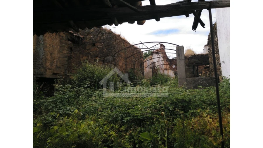 Quinta T1 para Venda em Graça Foto 2