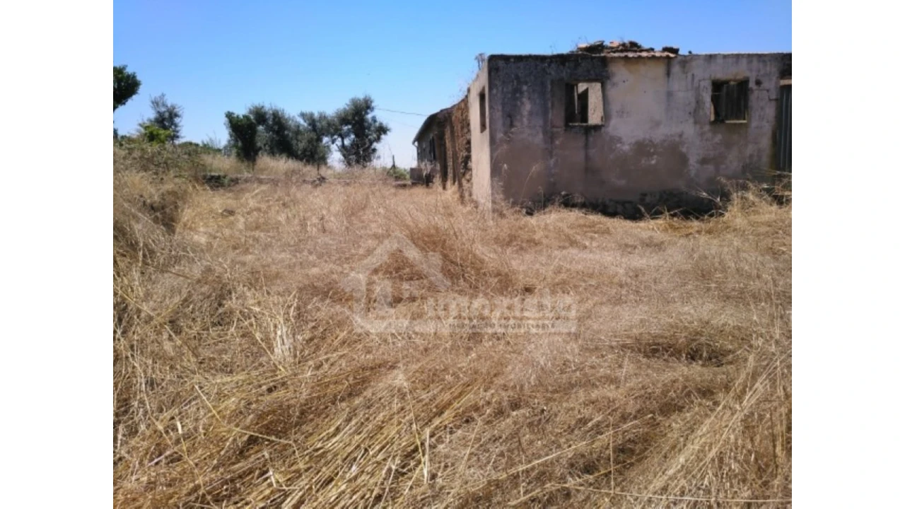 Quinta T1 para Venda em Pedrogão Grande Foto 2