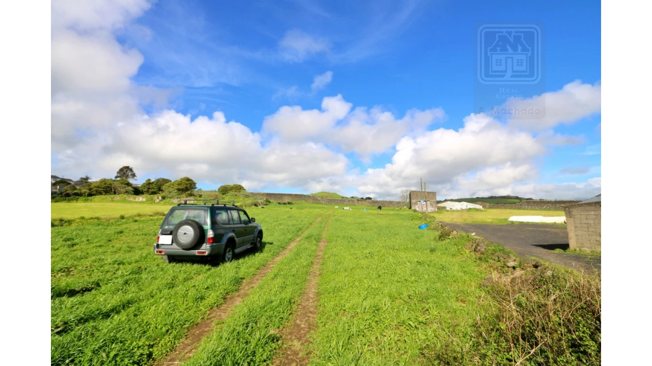 Terreno para Venda em Fajã de Cima Foto 14