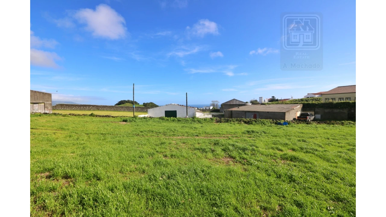 Terreno para Venda em Fajã de Cima Foto 3