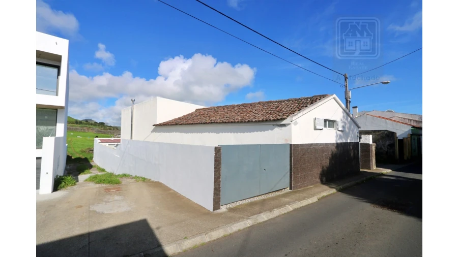 Terreno para Venda em Fajã de Cima Foto 9