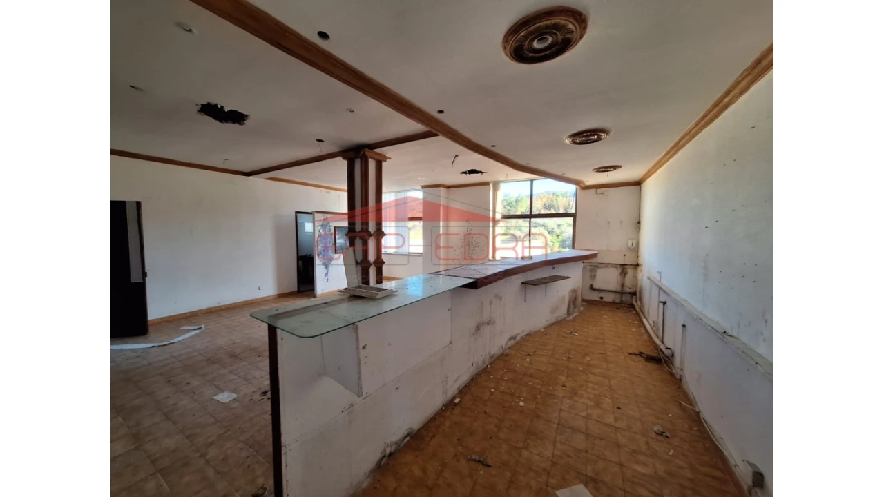 Moradia T4 para Venda em Erada Foto 14