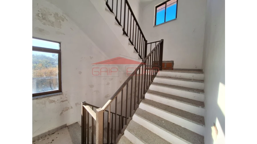 Moradia T4 para Venda em Erada Foto 20