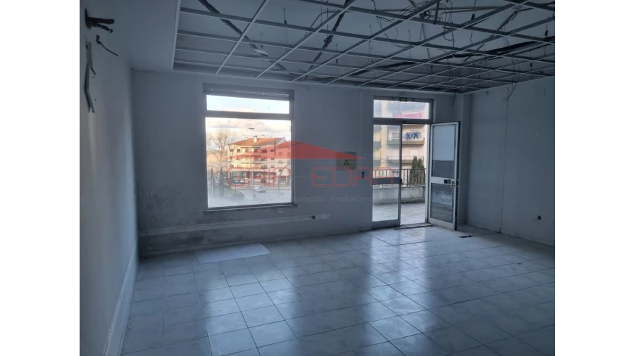 Escritório para Venda em Guarda Foto 8