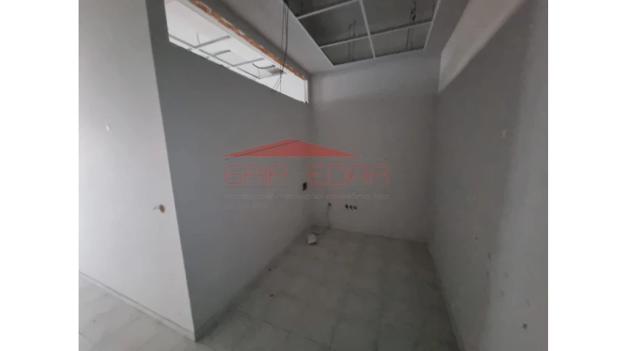 Escritório para Venda em Guarda Foto 9