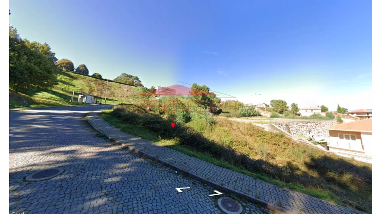 Terreno para Venda em Campelo e Ovil Foto 4