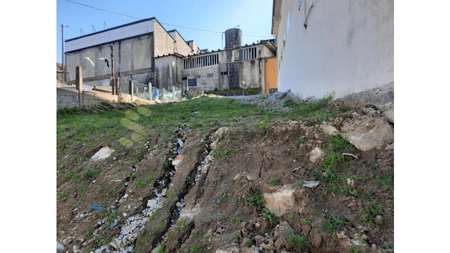 Terreno para Venda em Atães e Rendufe Foto 2