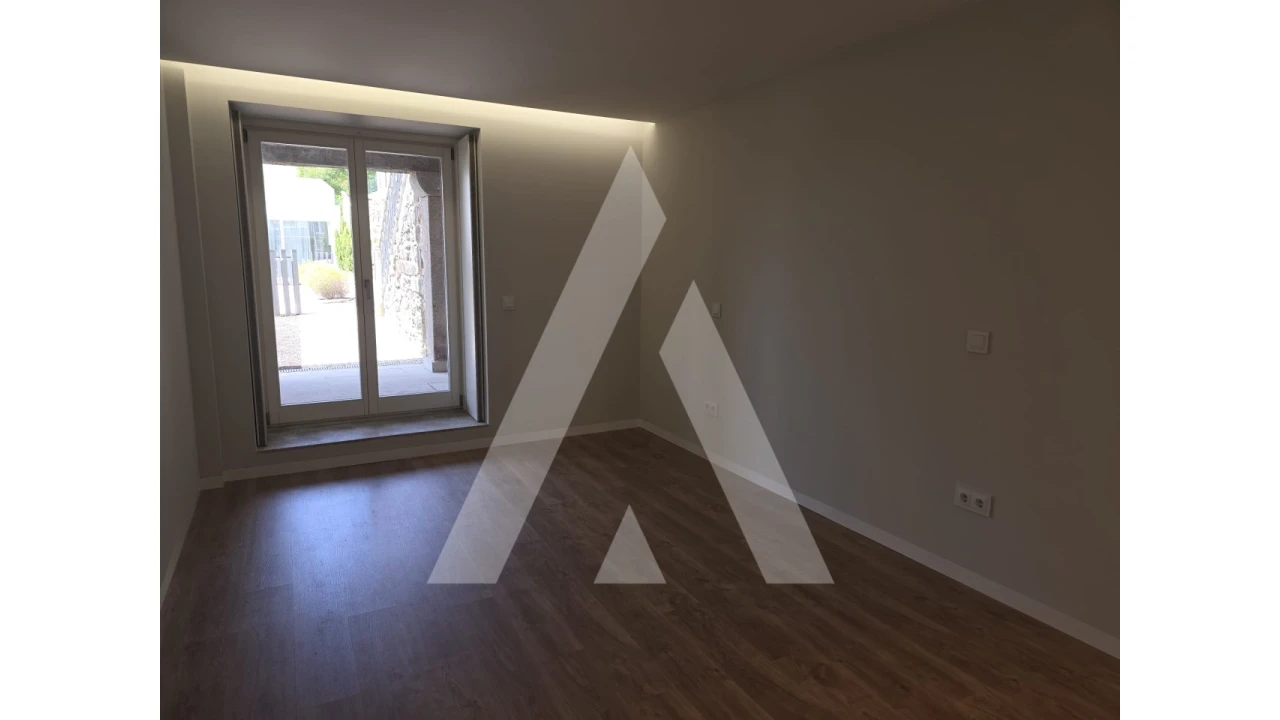 Apartamento T3 para Venda em Santa Maria Maior e Monserrate e Meadela Foto 25