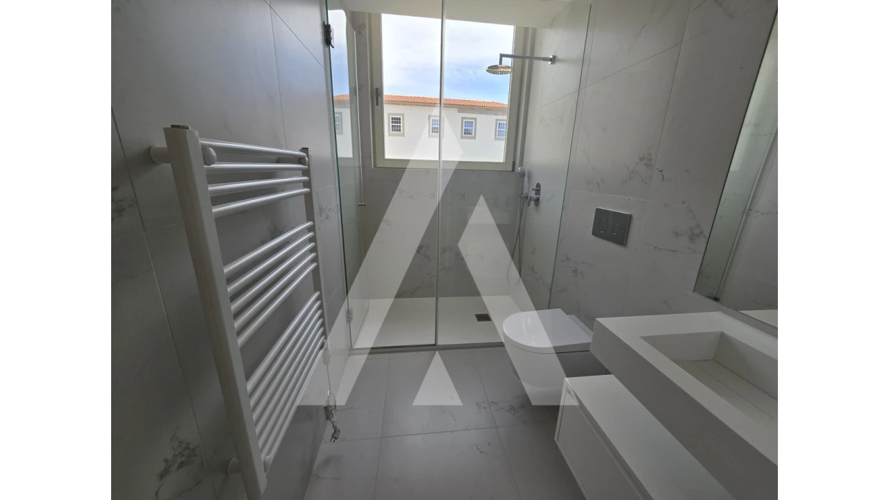 Moradia T3 para Venda em Santa Maria Maior e Monserrate e Meadela Foto 17