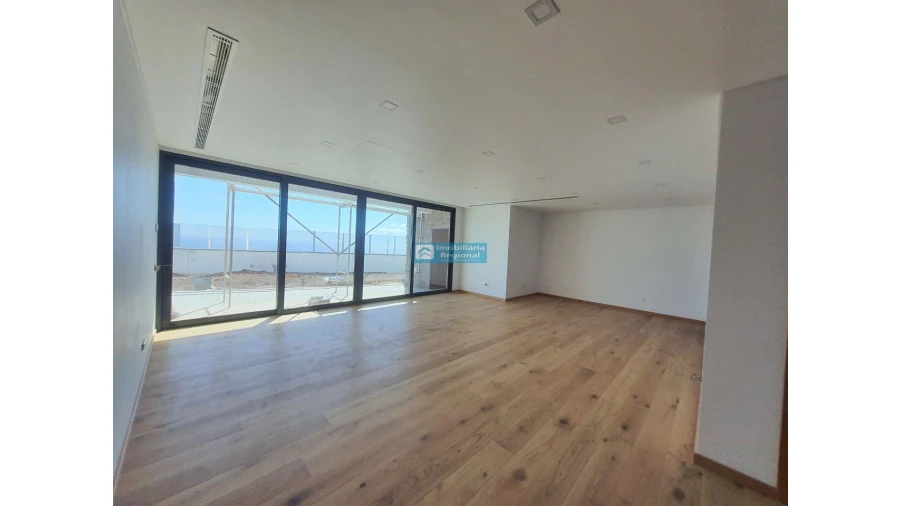 Moradia T3 para Venda em São Gonçalo Foto 8