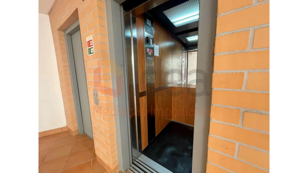 Apartamento T2 para Venda em Sesimbra (Santiago) Foto 37