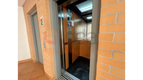 Apartamento T2 para Venda em Sesimbra (Santiago)