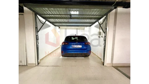 Apartamento T2 para Venda em Sesimbra (Santiago)
