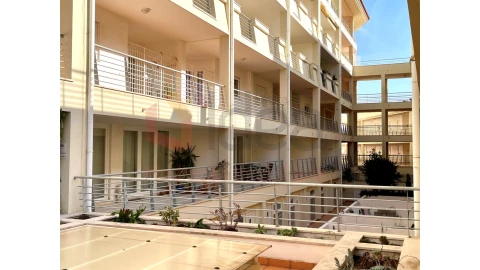 Apartamento T2 para Venda em Sesimbra (Santiago)