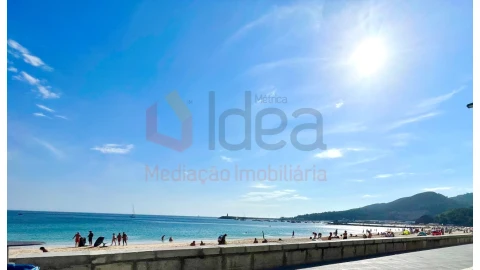 Apartamento T2 para Venda em Sesimbra (Santiago)
