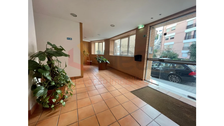 Apartamento T2 para Venda em Sesimbra (Santiago) Foto 35