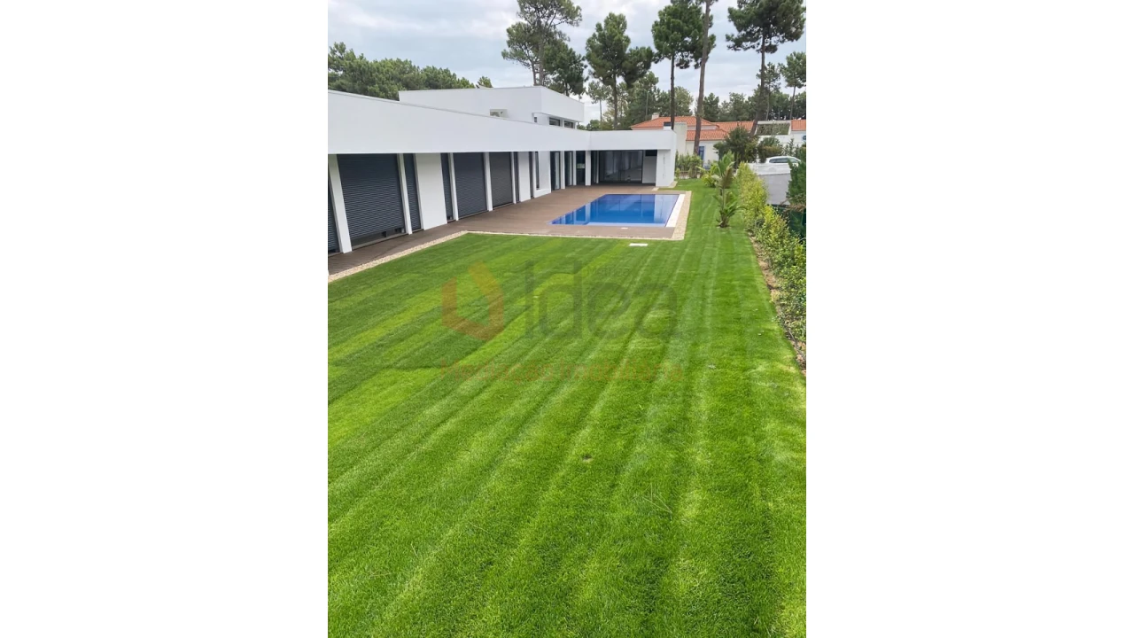 Moradia T4 para Venda em Charneca de Caparica e Sobreda Foto 5