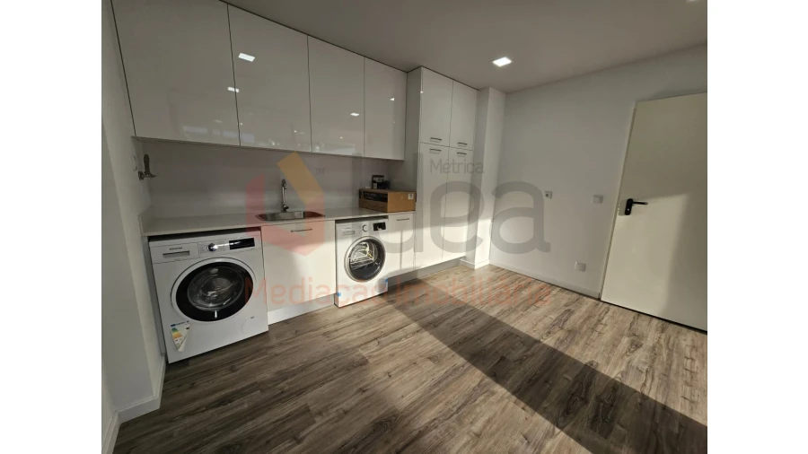 Moradia T4 para Venda em Charneca de Caparica e Sobreda Foto 19