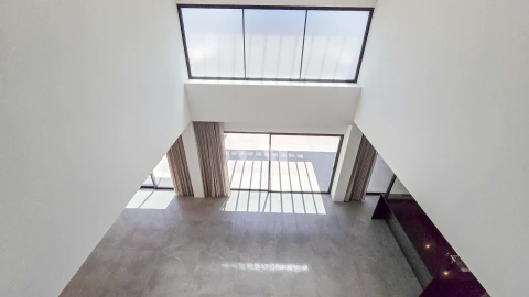 Moradia T5 para Venda em Quarteira