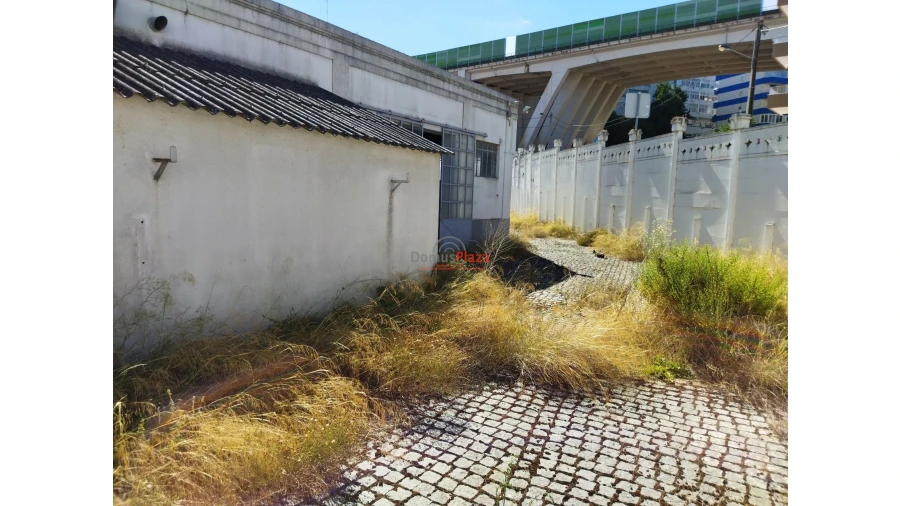Prédio para Venda em Vila Franca de Xira Foto 4