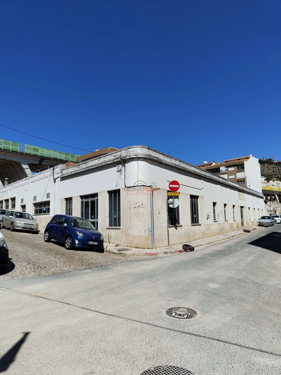 Prédio para Venda em Vila Franca de Xira Foto 5