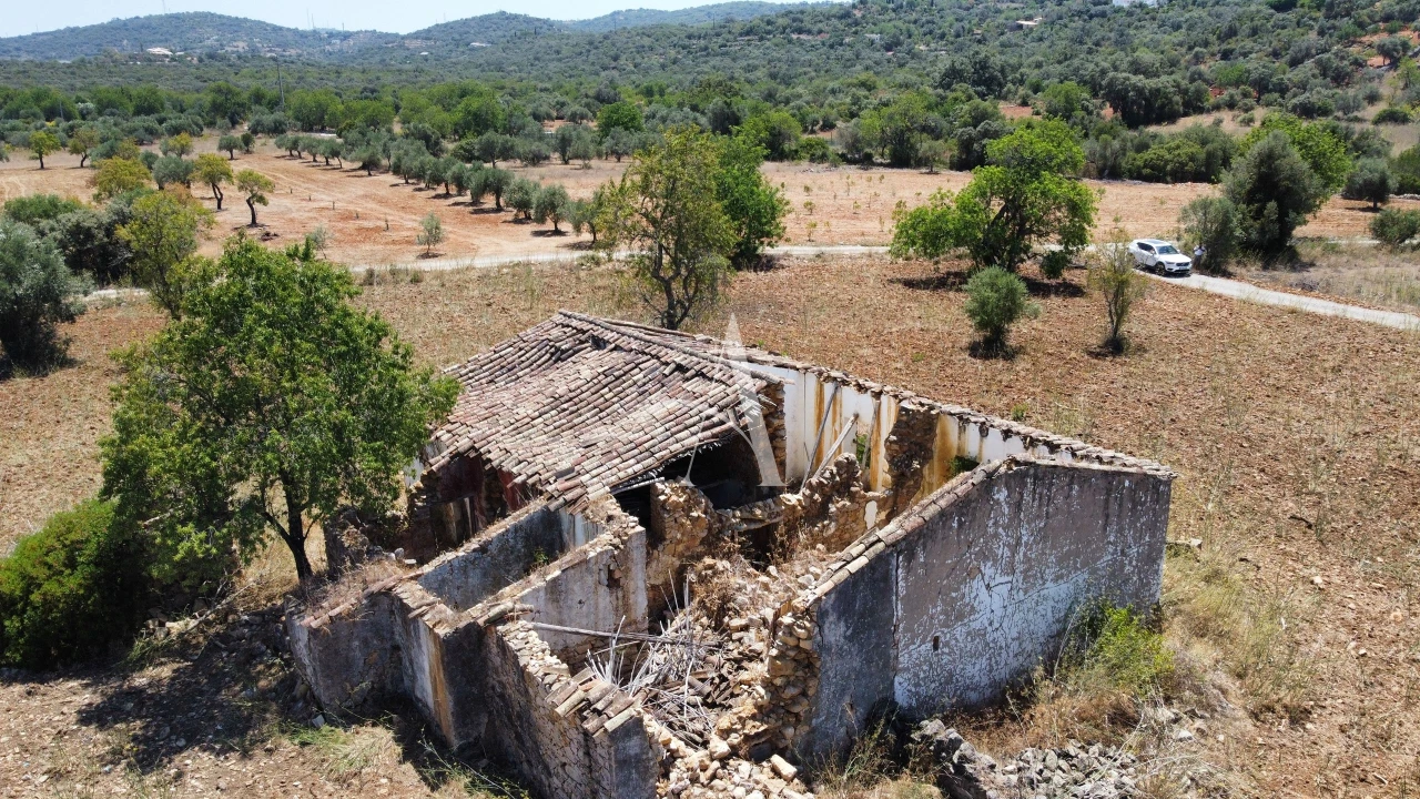 Terreno para Venda em Faro (Sé e São Pedro) Foto 4