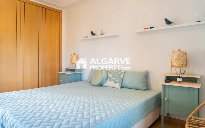 Apartamento T3 para Venda em Quarteira Foto 32