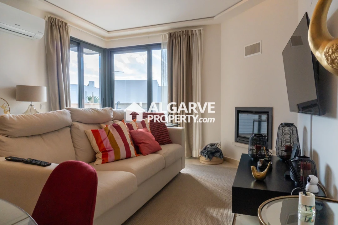 Apartamento T3 para Venda em Quarteira Foto 7