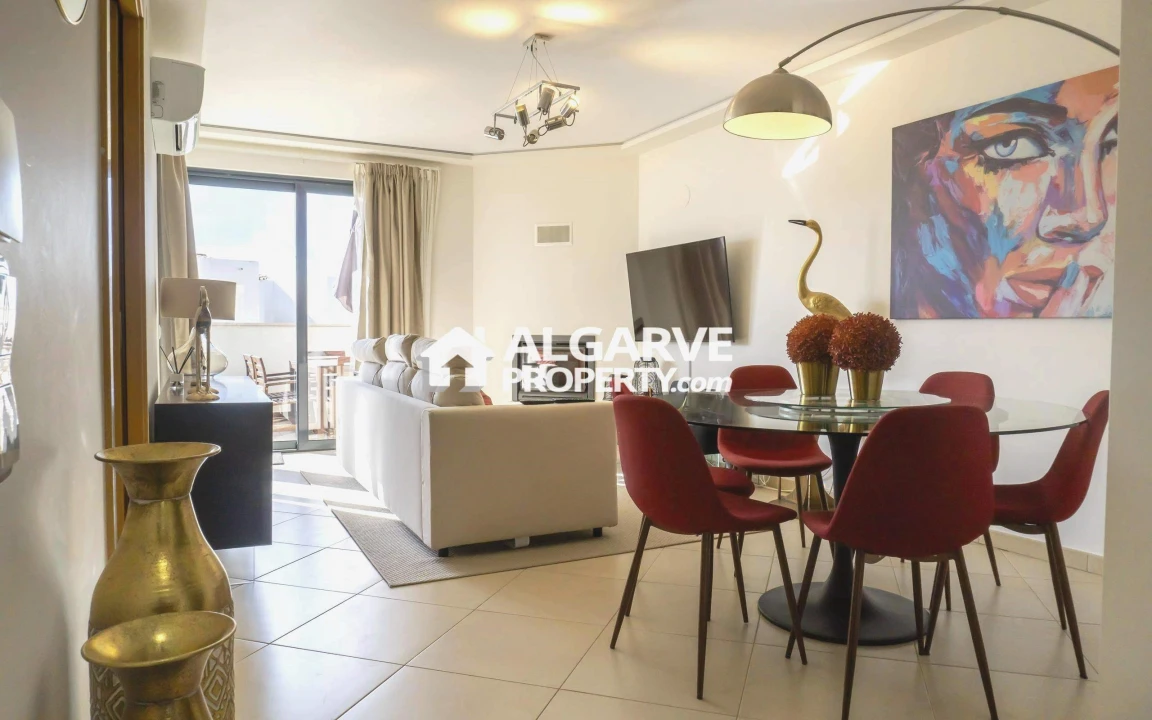 Apartamento T3 para Venda em Quarteira Foto 2