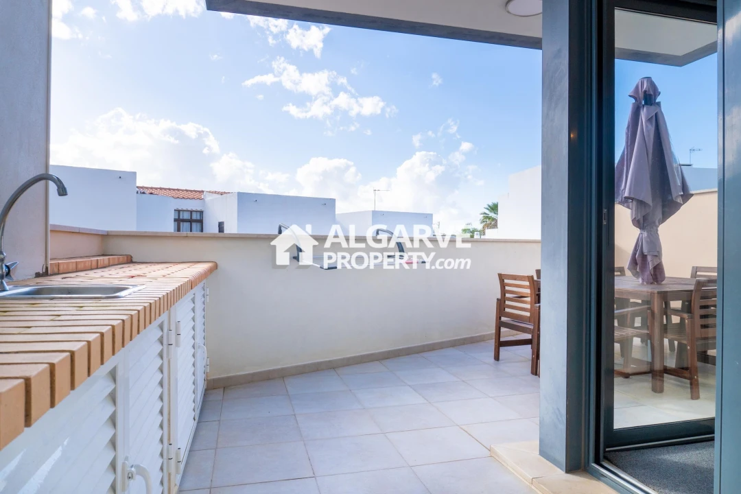 Apartamento T3 para Venda em Quarteira Foto 14