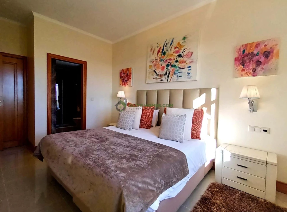 Apartamento T3 para Venda em Quarteira Foto 7
