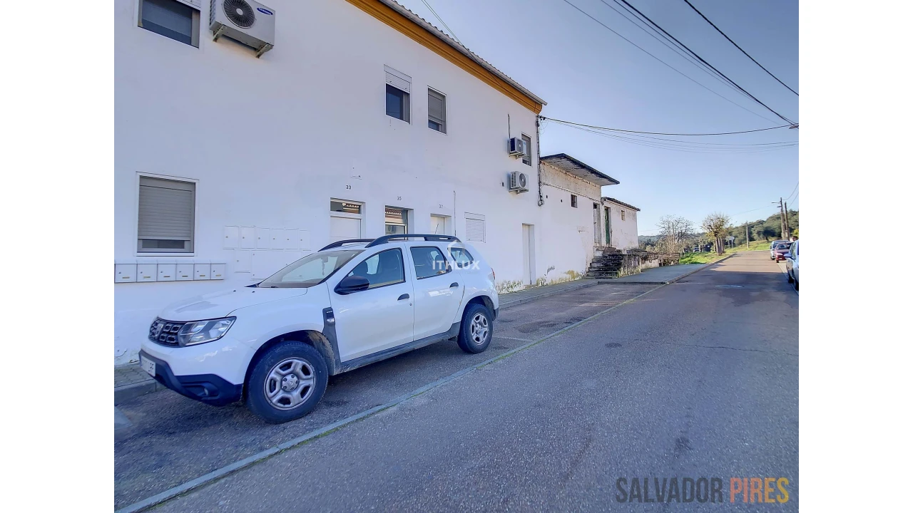 Prédio para Venda em Caia, São Pedro e Alcáçova Foto 23