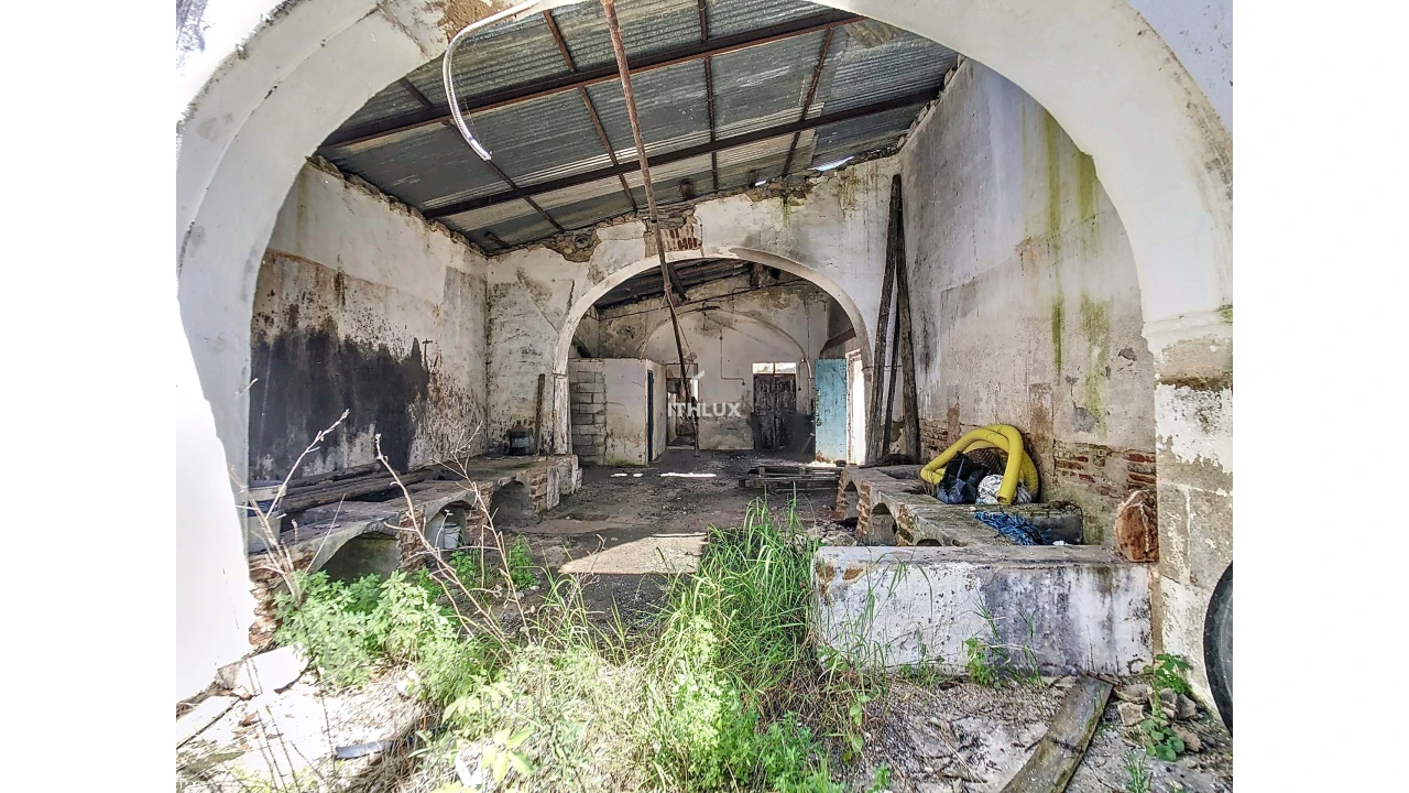 Prédio para Venda em Caia, São Pedro e Alcáçova Foto 7