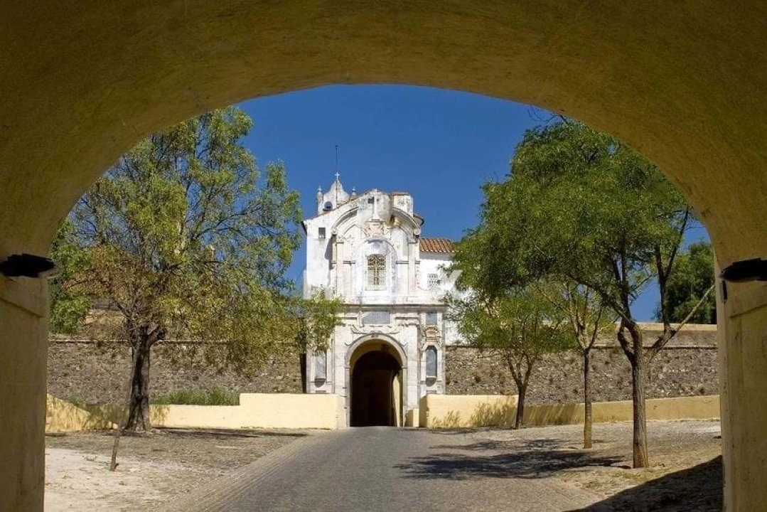 Prédio para Venda em Caia, São Pedro e Alcáçova Foto 73