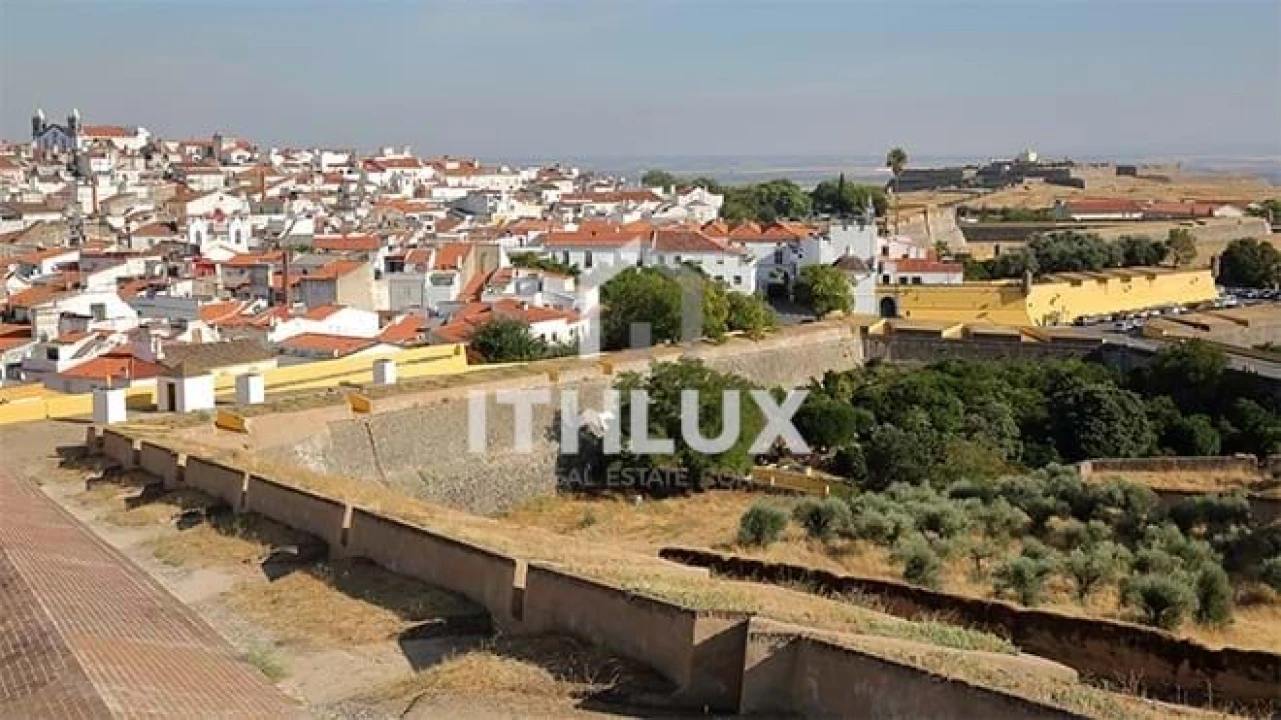 Prédio para Venda em Caia, São Pedro e Alcáçova Foto 81