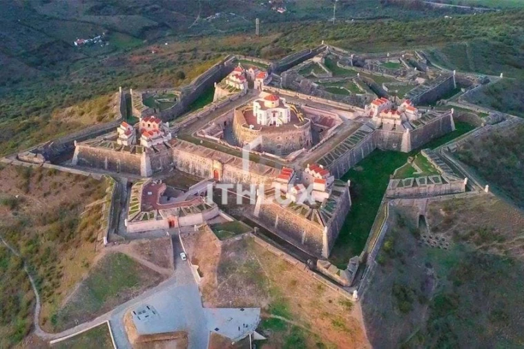 Prédio para Venda em Caia, São Pedro e Alcáçova Foto 69