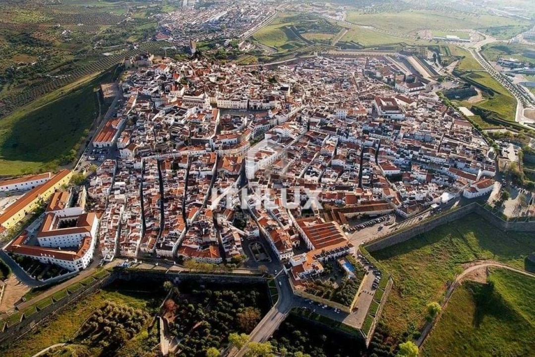 Prédio para Venda em Caia, São Pedro e Alcáçova Foto 80