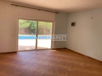 Moradia T4 para Venda em Lagos (São Sebastião e Santa Maria)