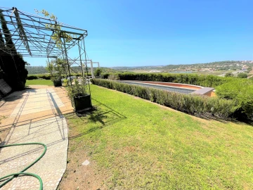 Moradia T6 para Venda em Lagos (São Sebastião e Santa Maria)