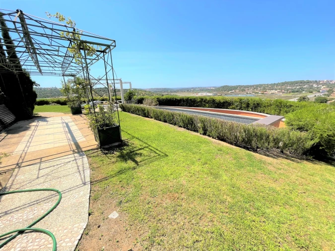 Moradia T6 para Venda em Lagos (São Sebastião e Santa Maria) Foto 39