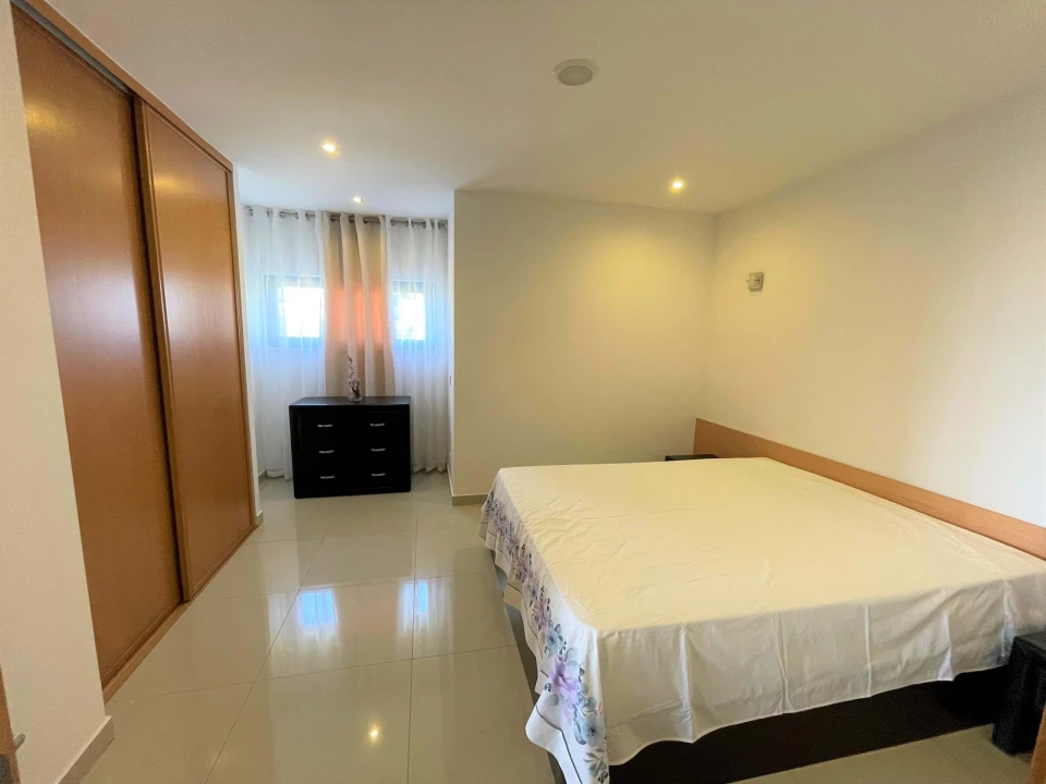 Moradia T6 para Venda em Lagos (São Sebastião e Santa Maria) Foto 37