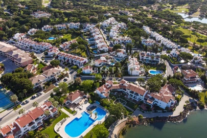 Apartamento para Venda em Almancil