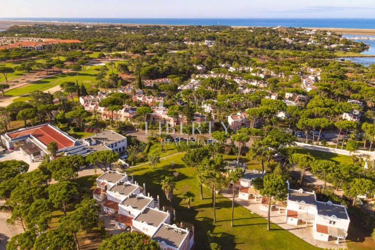 Apartamento T1 para Venda em Almancil Foto 4