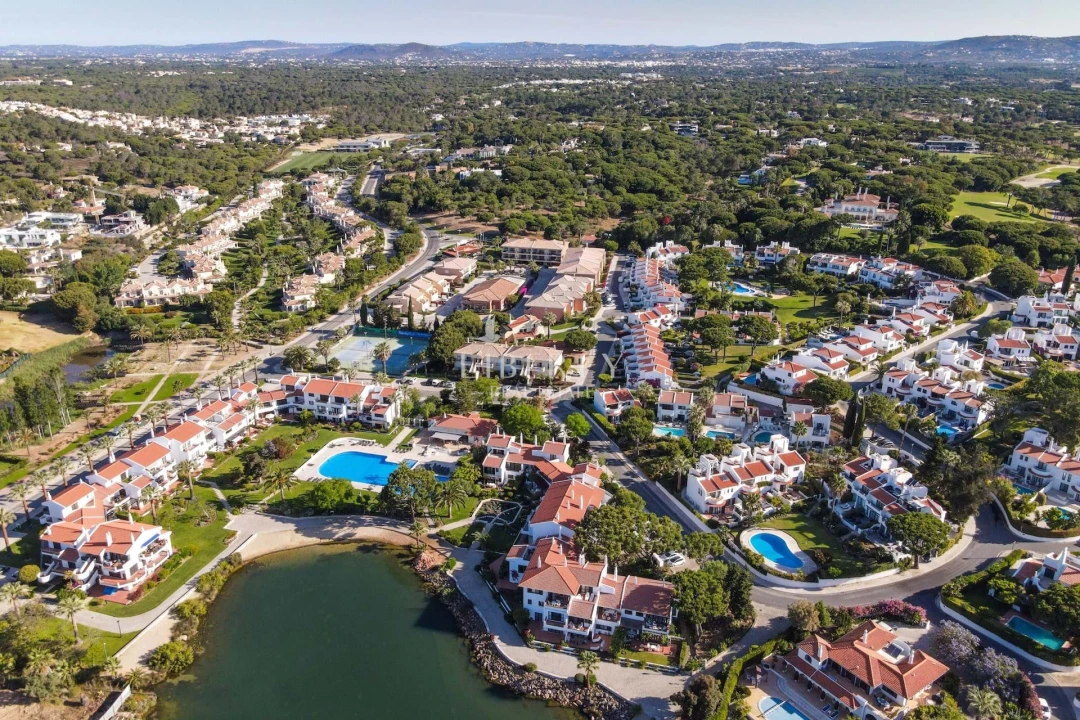 Apartamento T2 para Venda em Almancil Foto 6