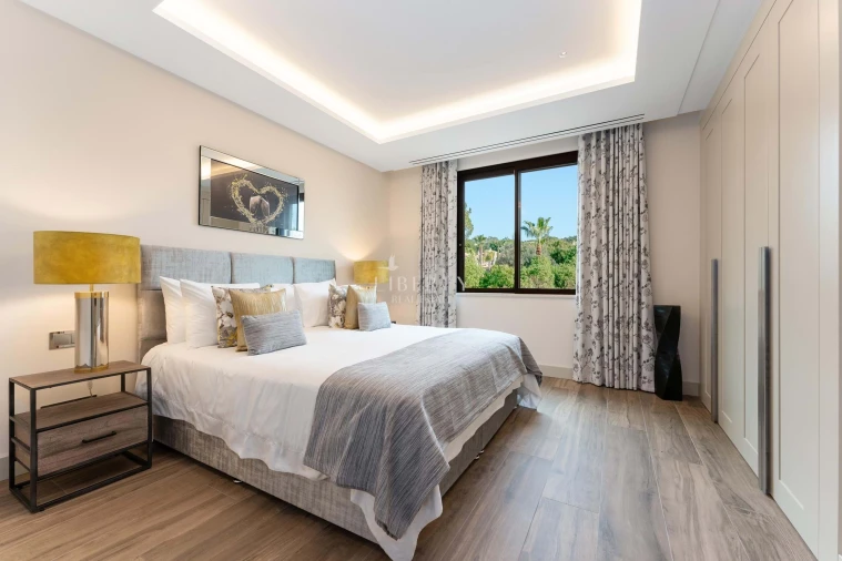 Moradia T7 para Venda em Almancil Foto 24