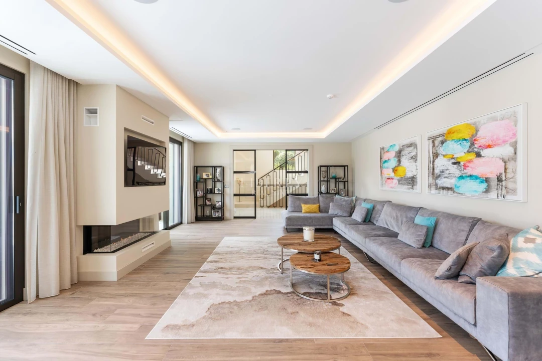 Moradia T7 para Venda em Almancil Foto 7