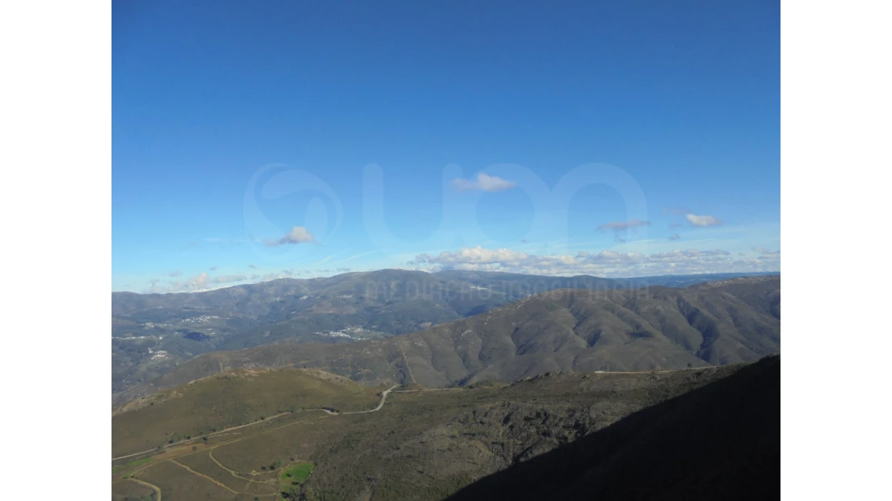 Moradia T2 para Venda em Covelo de Paivó e Janarde Foto 10