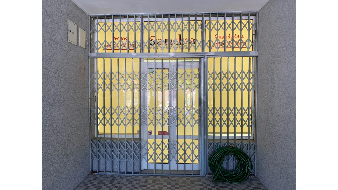 Loja para Venda em Fervença Foto 2